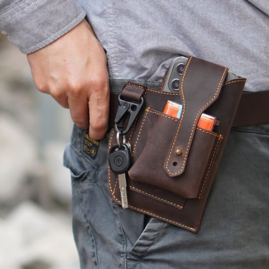 How to Pick the Perfect Pouch to Protect Your Phone?
