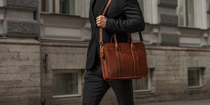 The Advantages of Owning a Leather Briefcase