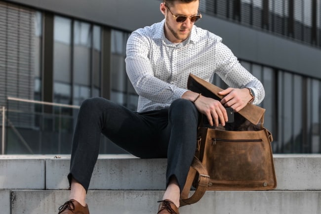 Classic Leather Messenger Bags For Professional Men