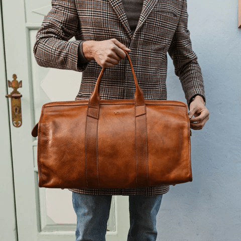 Things To Look Before Investing In Leather Work Bags